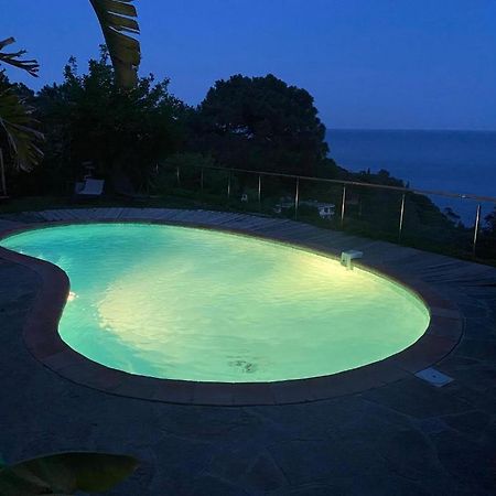 Villa les Alizés Le Le Rayol-Canadel-sur-Mer Extérieur photo